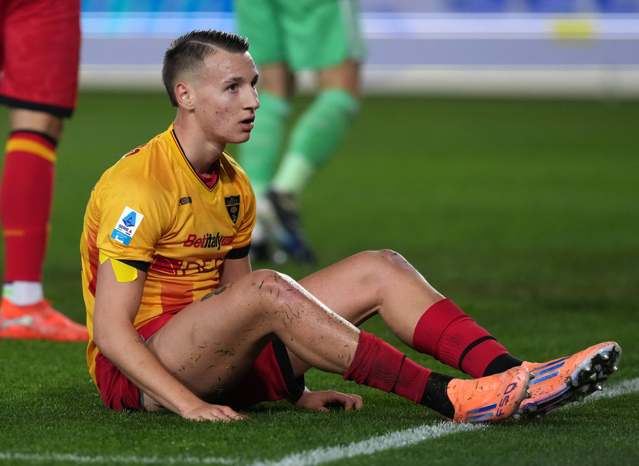 L'Infortunio di Camarda fa litigare Milan e Lecce