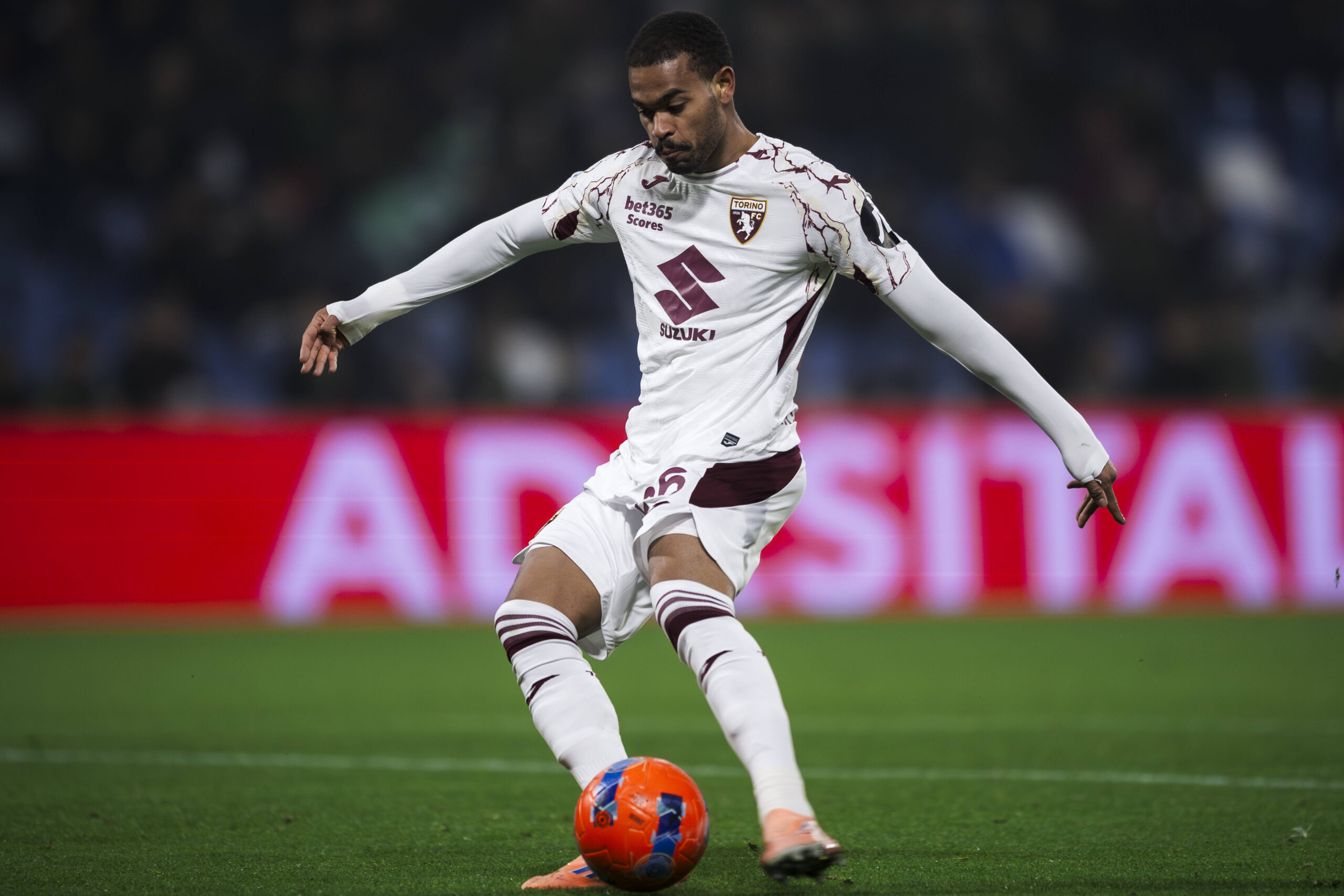 Ngonge in azione durante Sassuolo-Torino