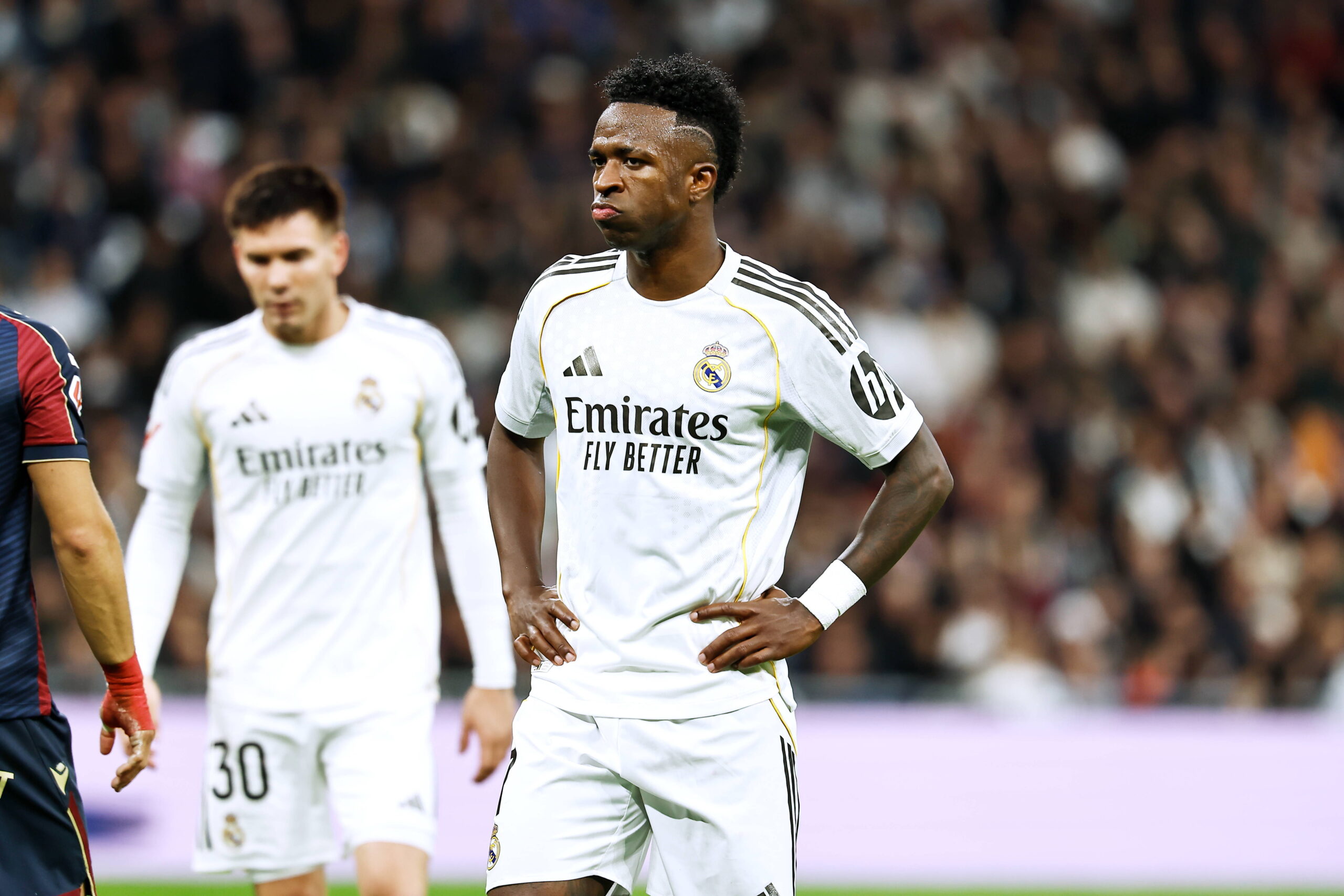 Vinicius fischiato dai tifosi