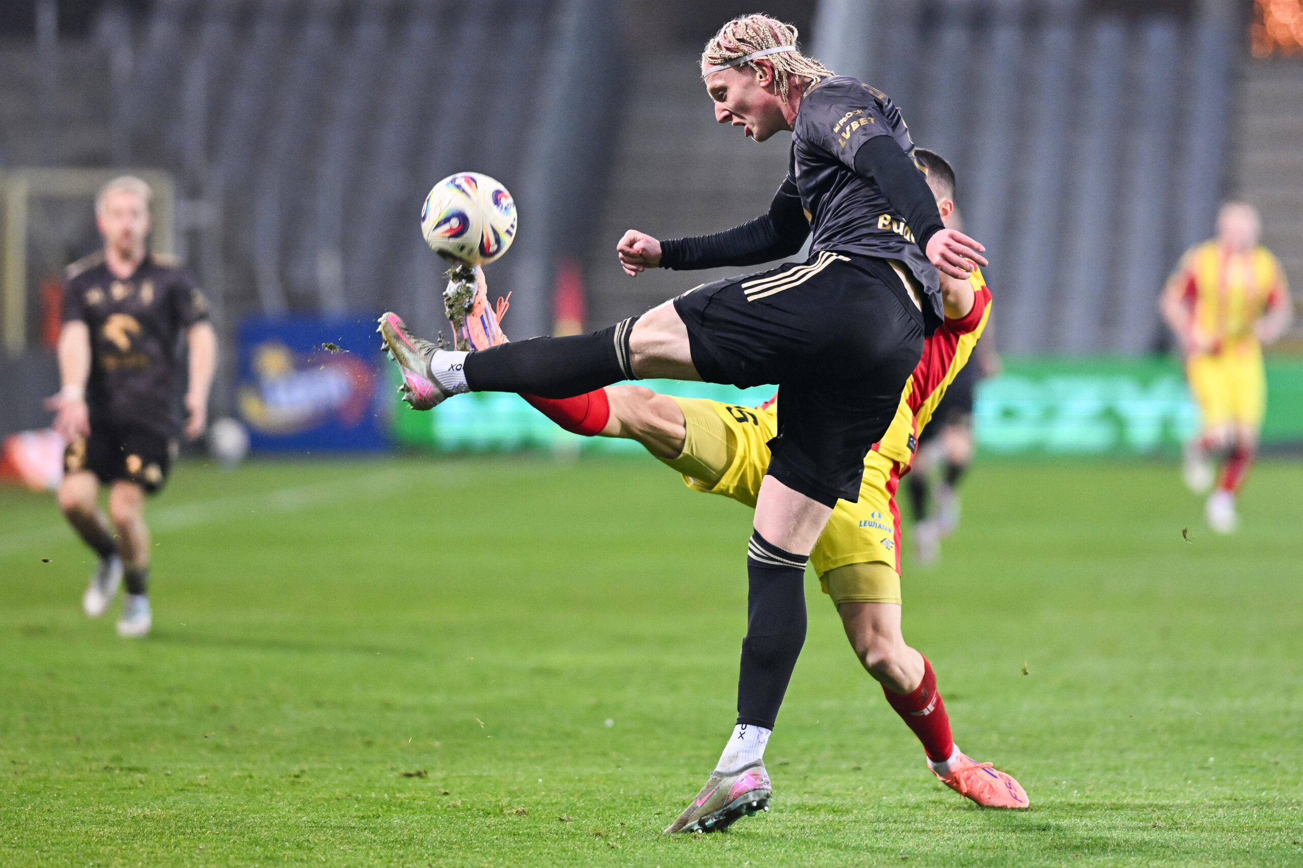 Andrias Edmundsson nuovo difensore dell'Hellas Verona