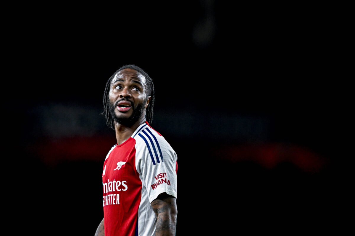 Raheem Sterling in campo con l'Arsenal