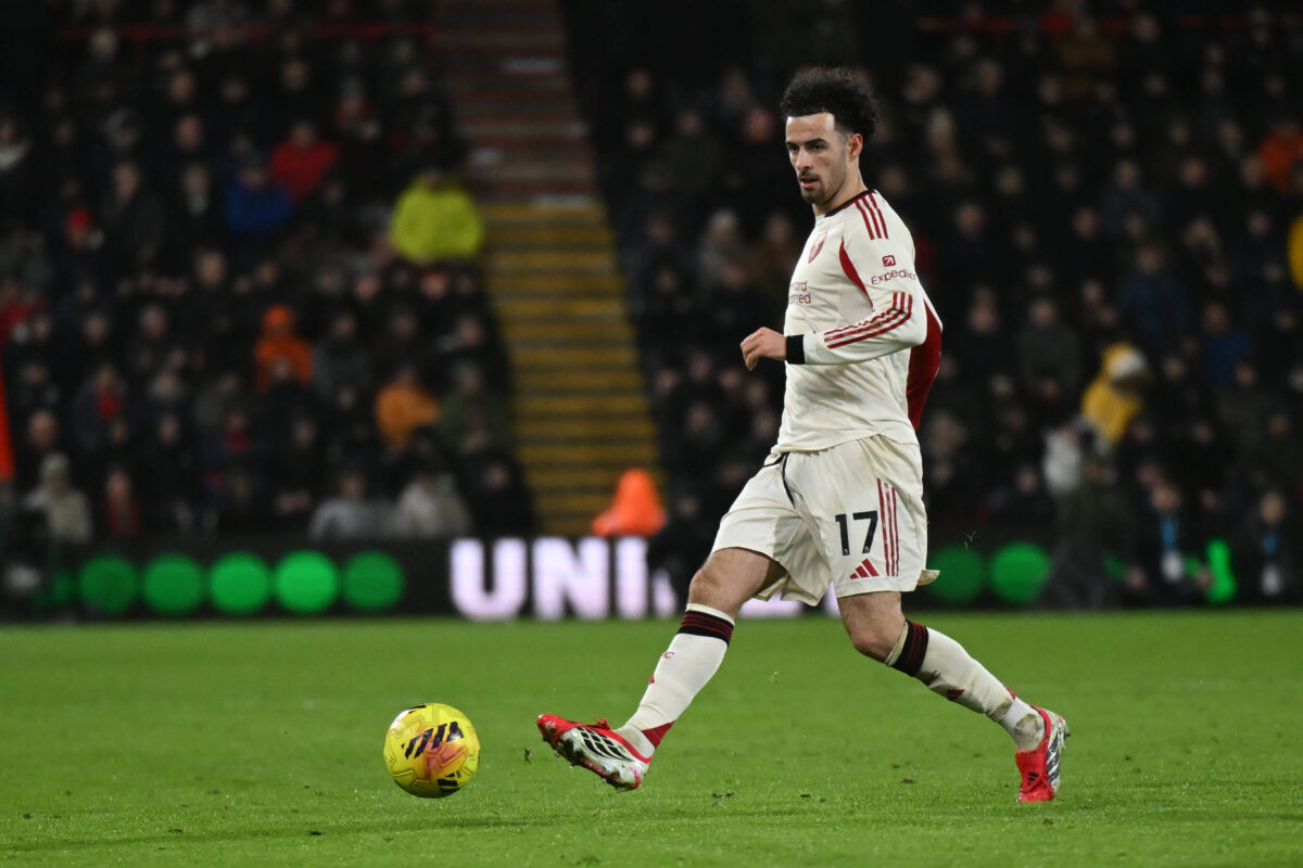 Curtis Jones, centrocampista del Liverpool