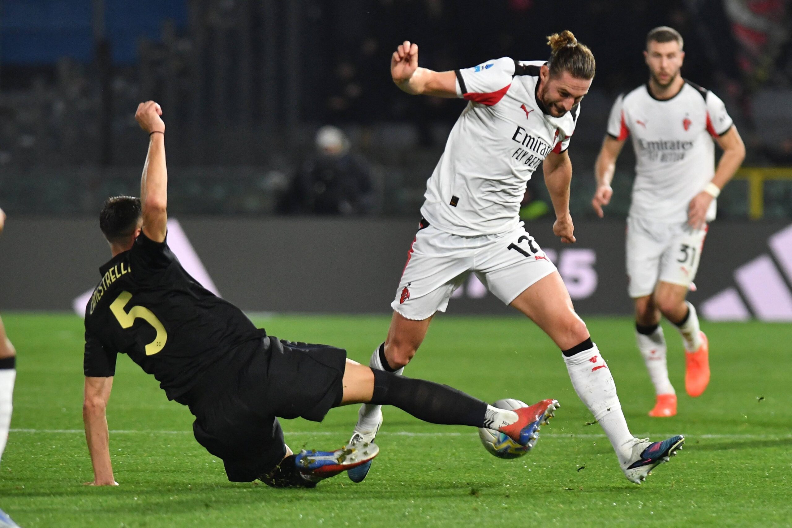 Rabiot durante Pisa-Milan