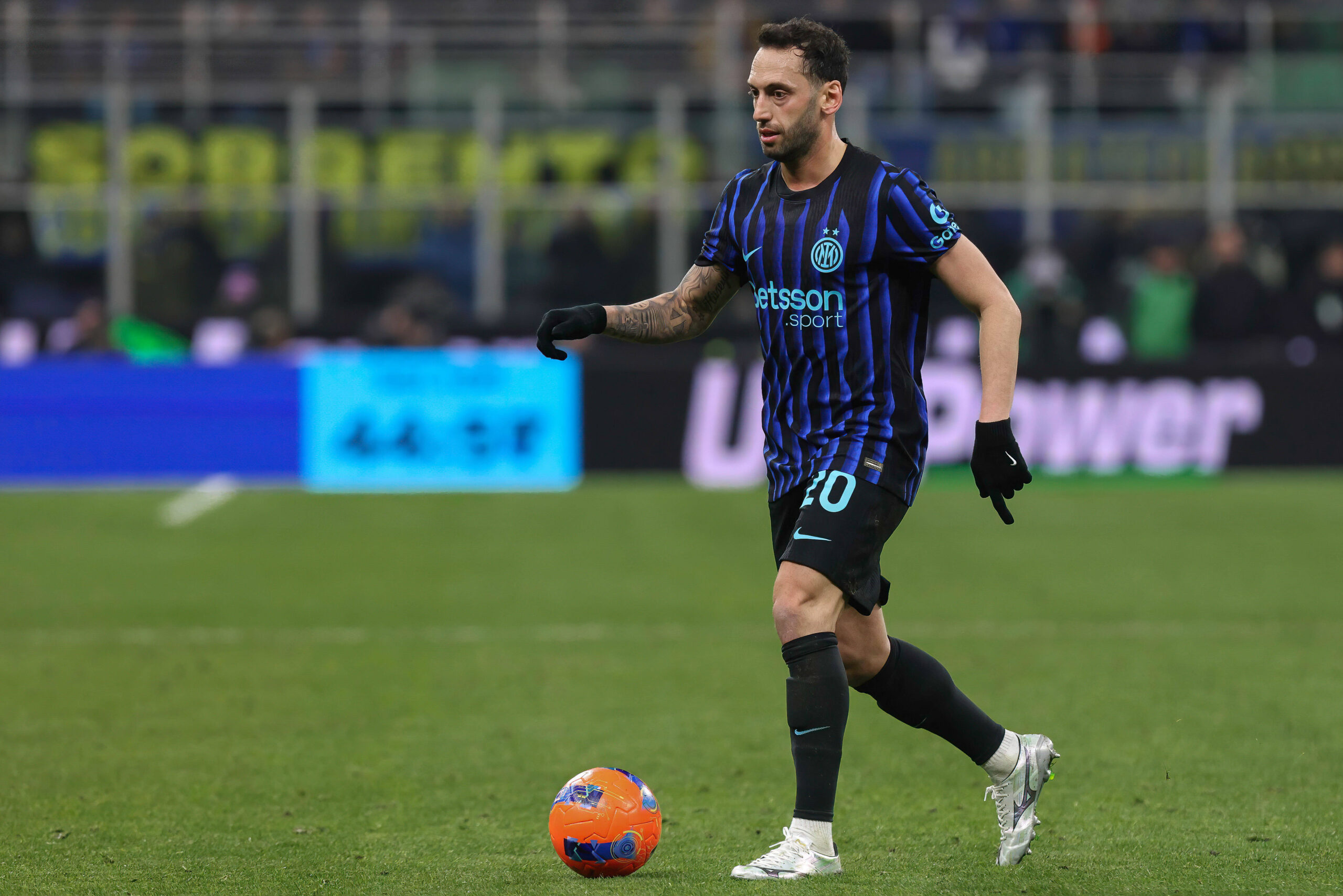 Hakan Calhanoglu, quinta stagione con la maglia dell'Inter