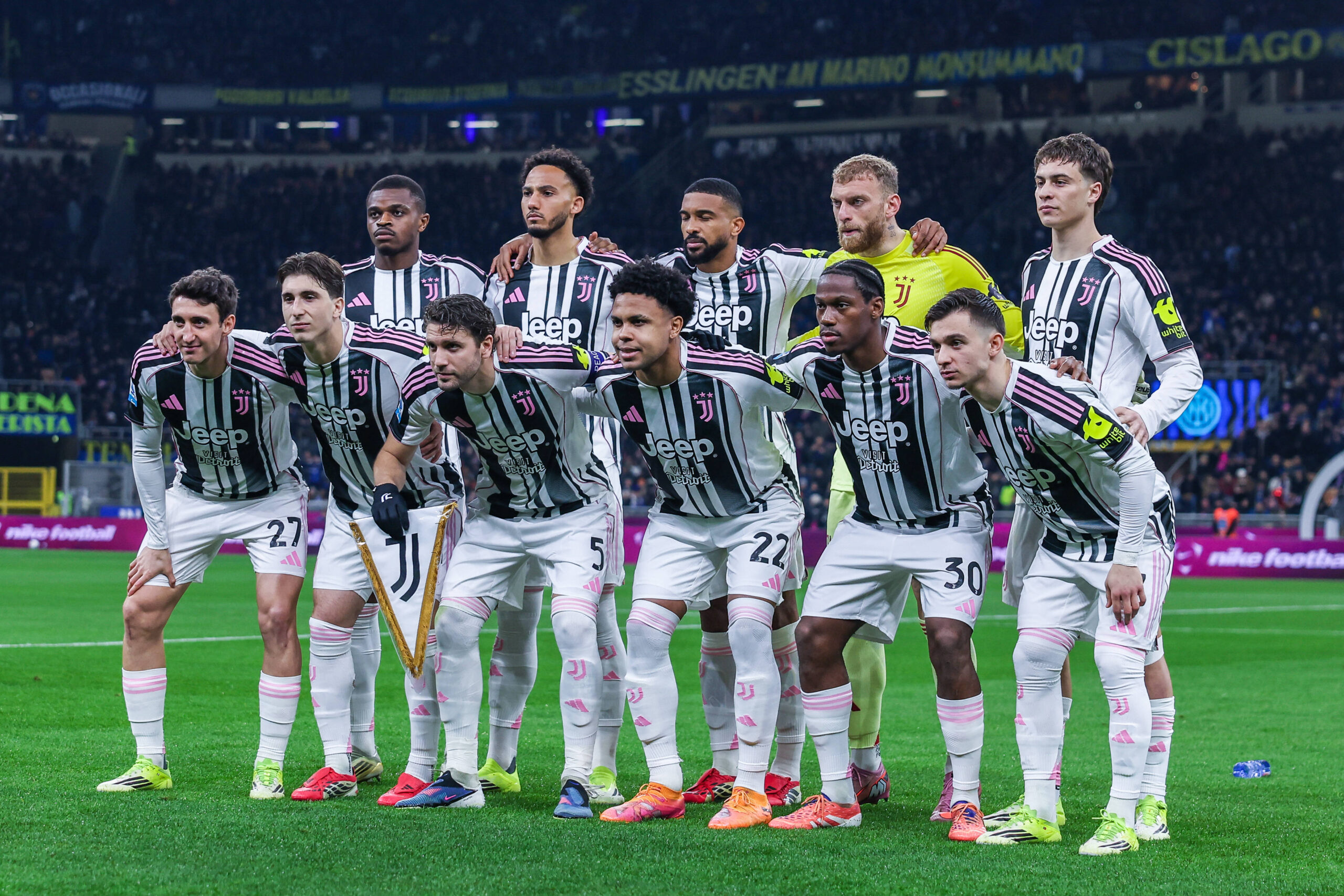 Juventus in posa prima dell'Inter