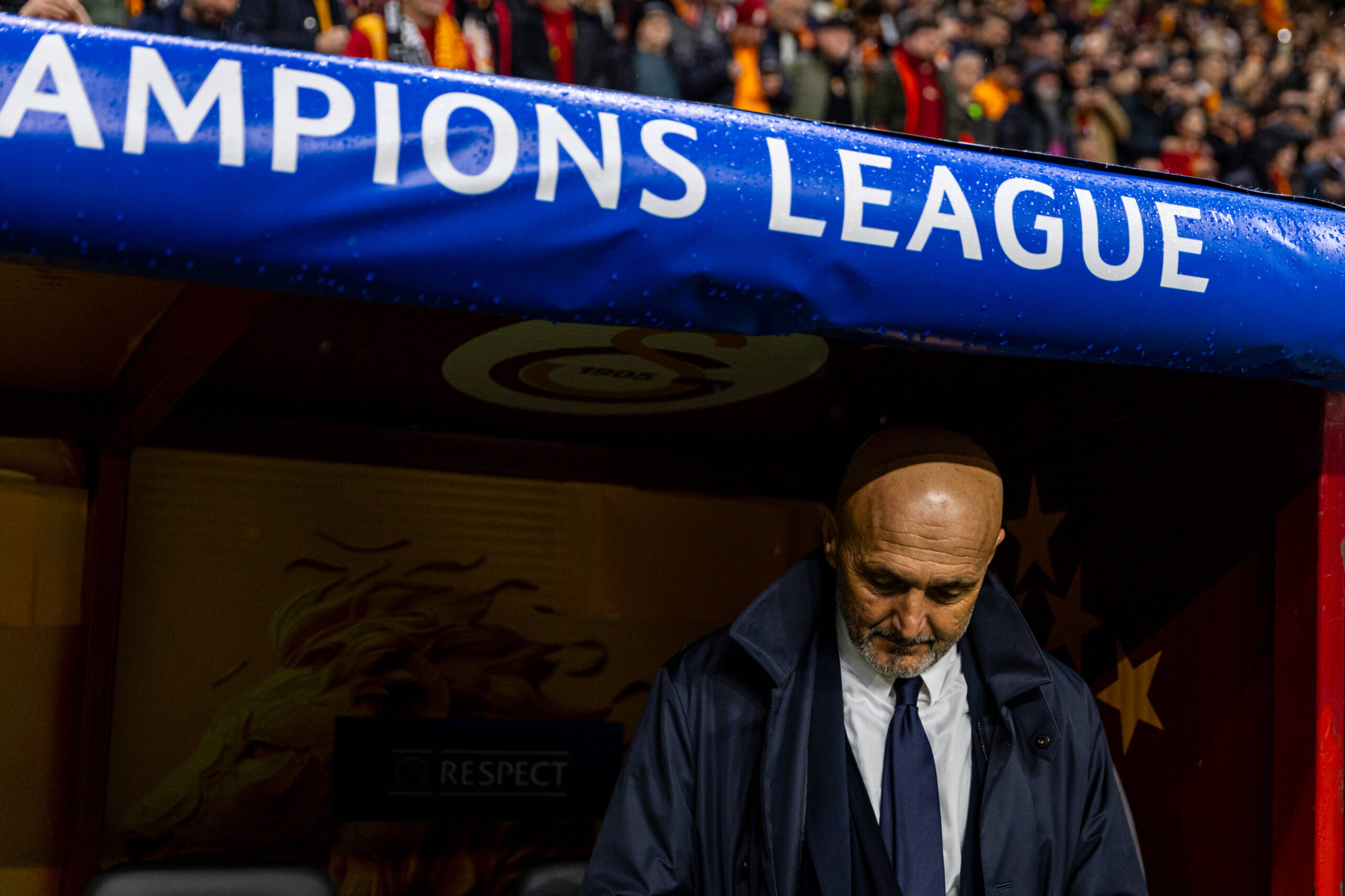 Luciano Spalletti in panchina contro il Galatasaray