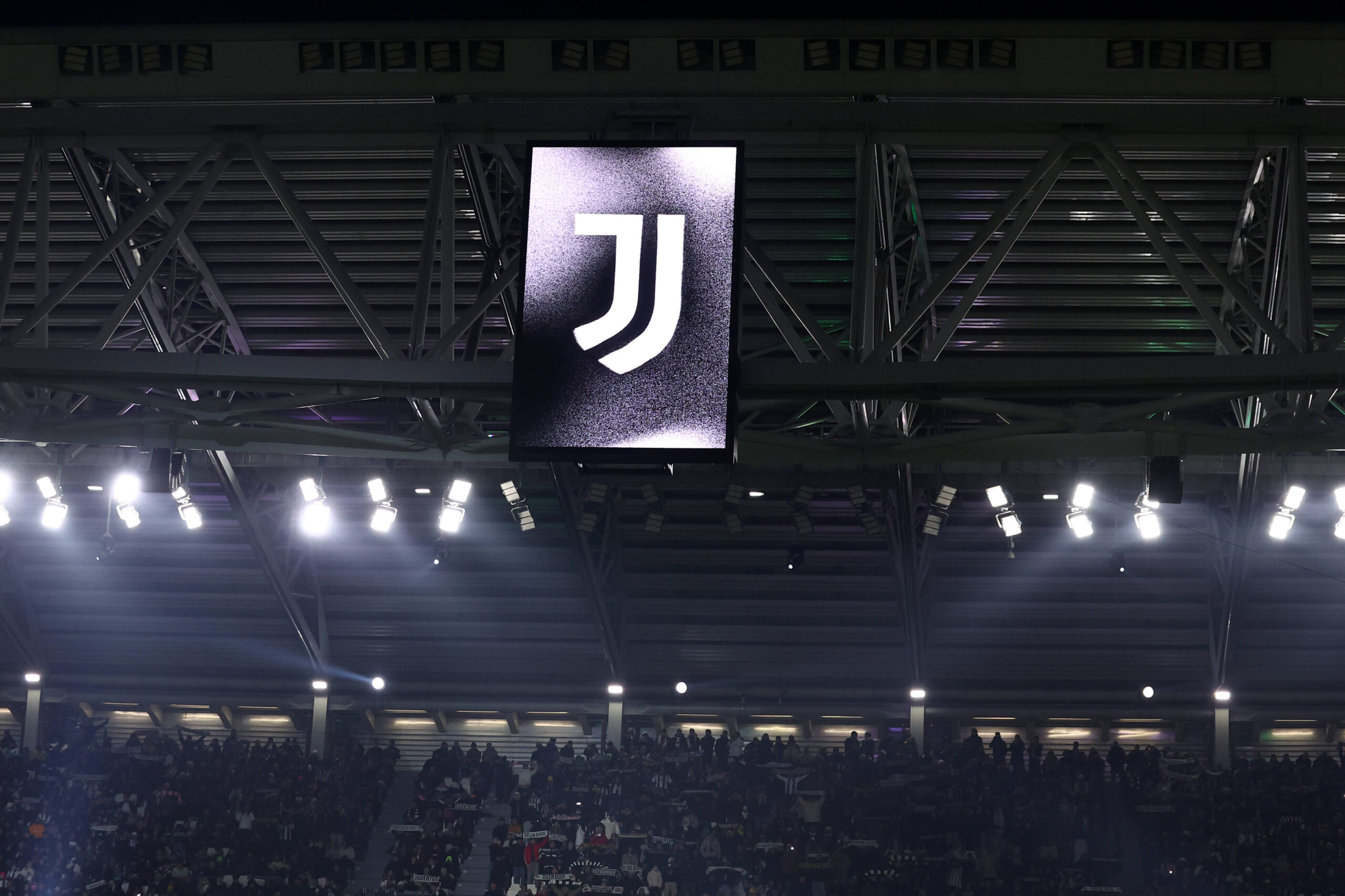 Il Logo della Juventus all'interno dello stadio
