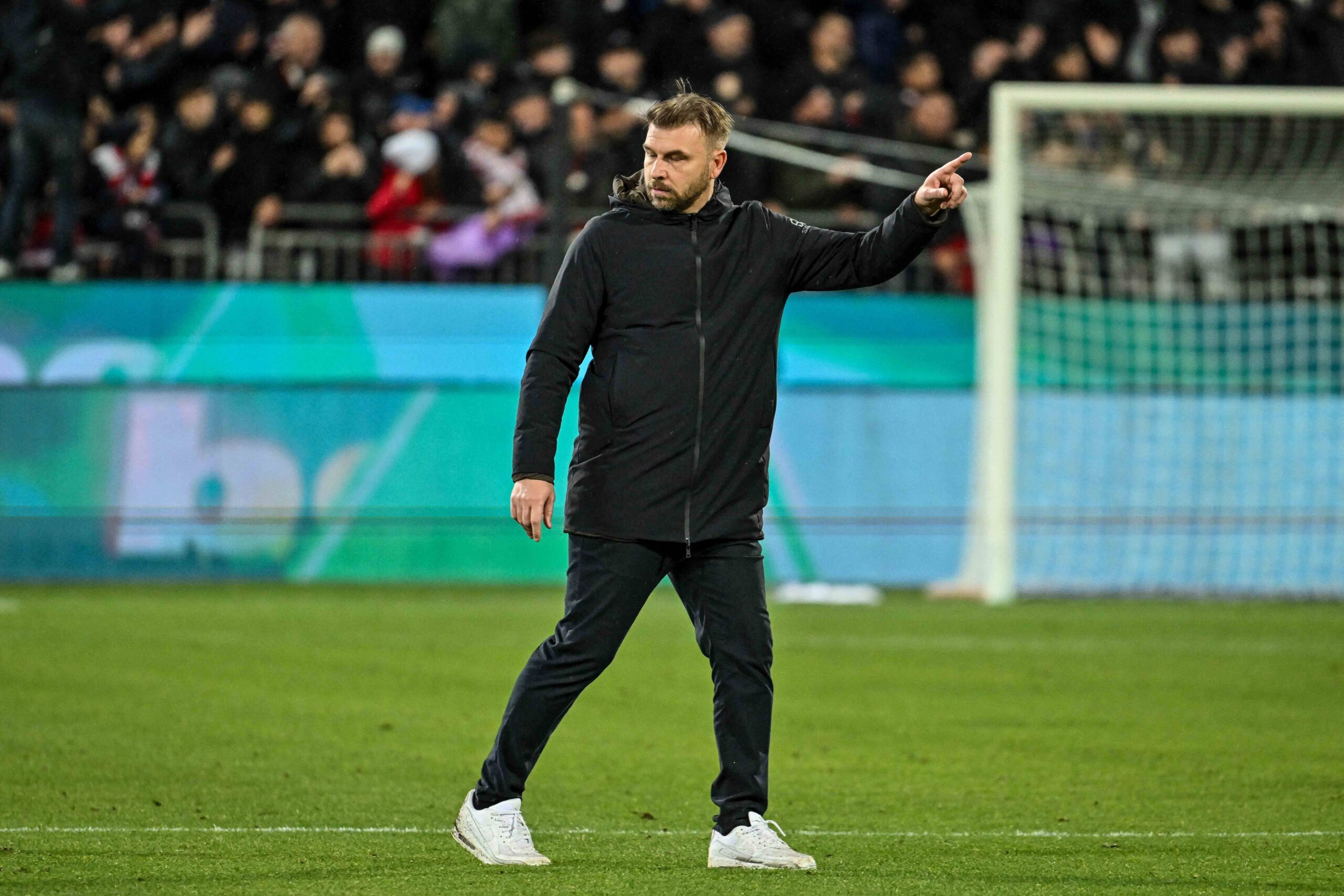 Il tecnico del Verona Paolo Zanetti vicino all'esonero