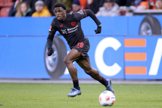 Poku in azione con la maglia del Bayer Leverkusen