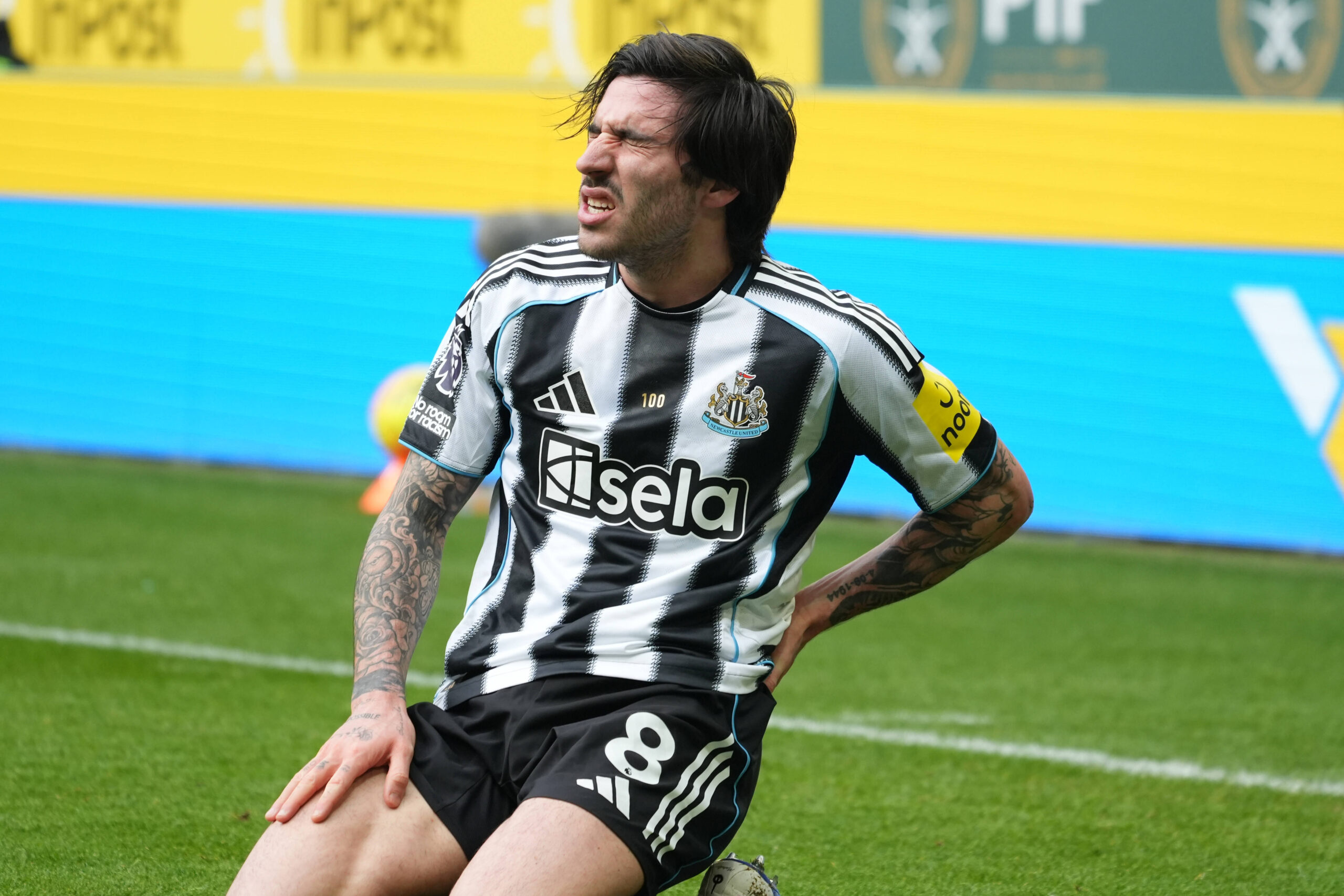Tonali durante Newcastle-Everton