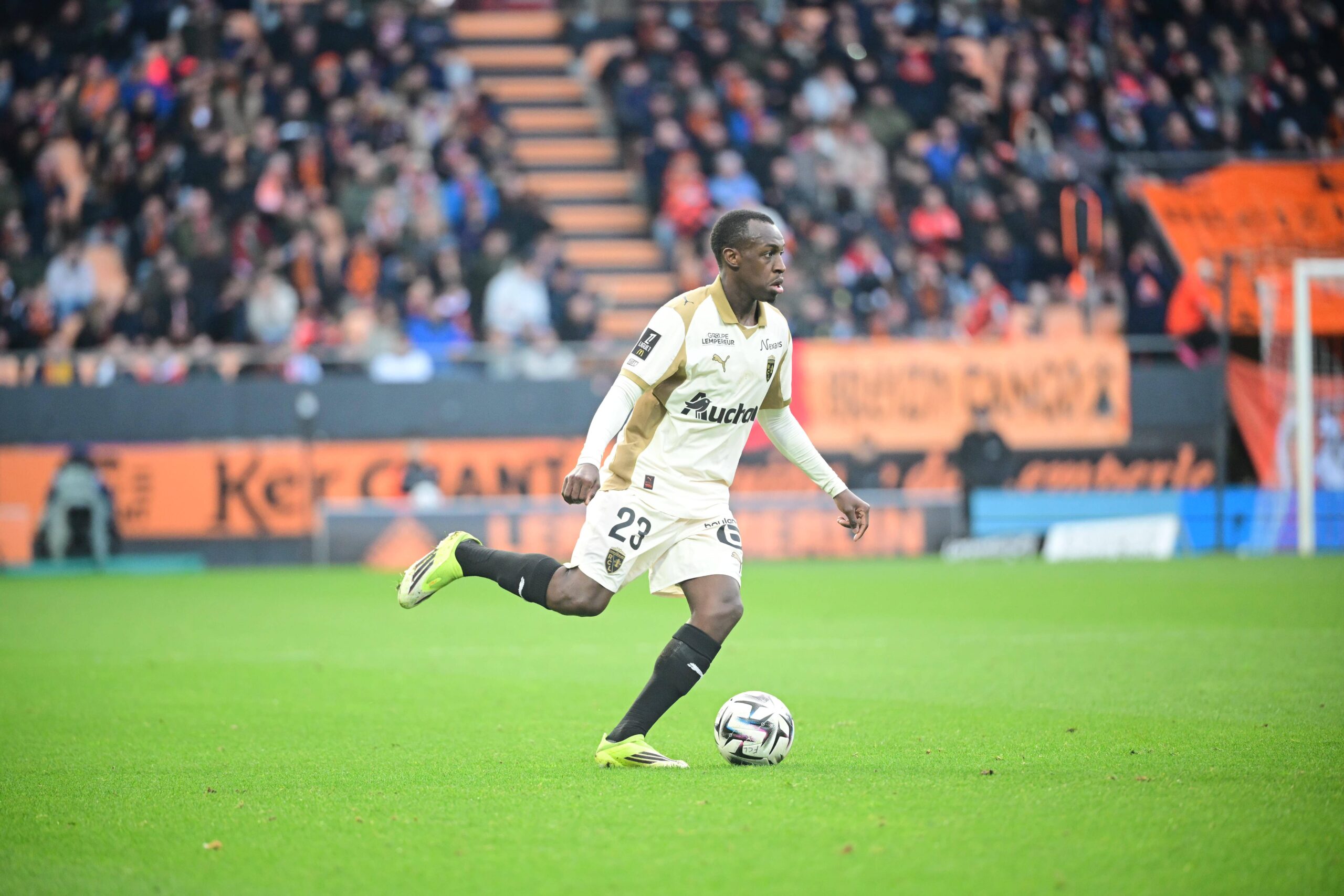 Saud Abdulhamid: in prestito al Lens dalla Roma