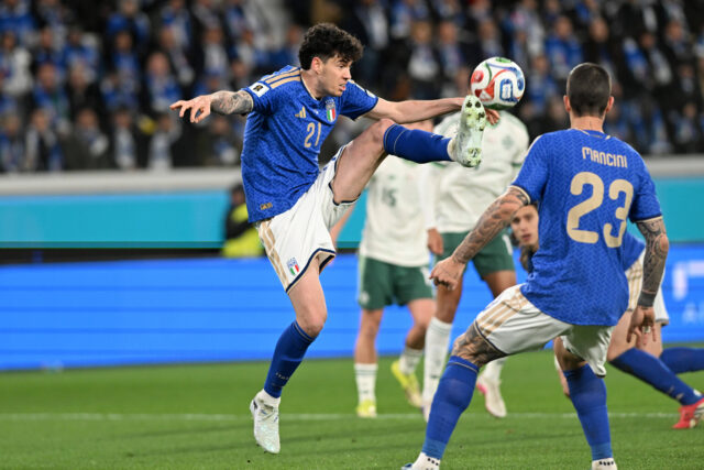 Bastioni in azione con la maglia della Nazionale
