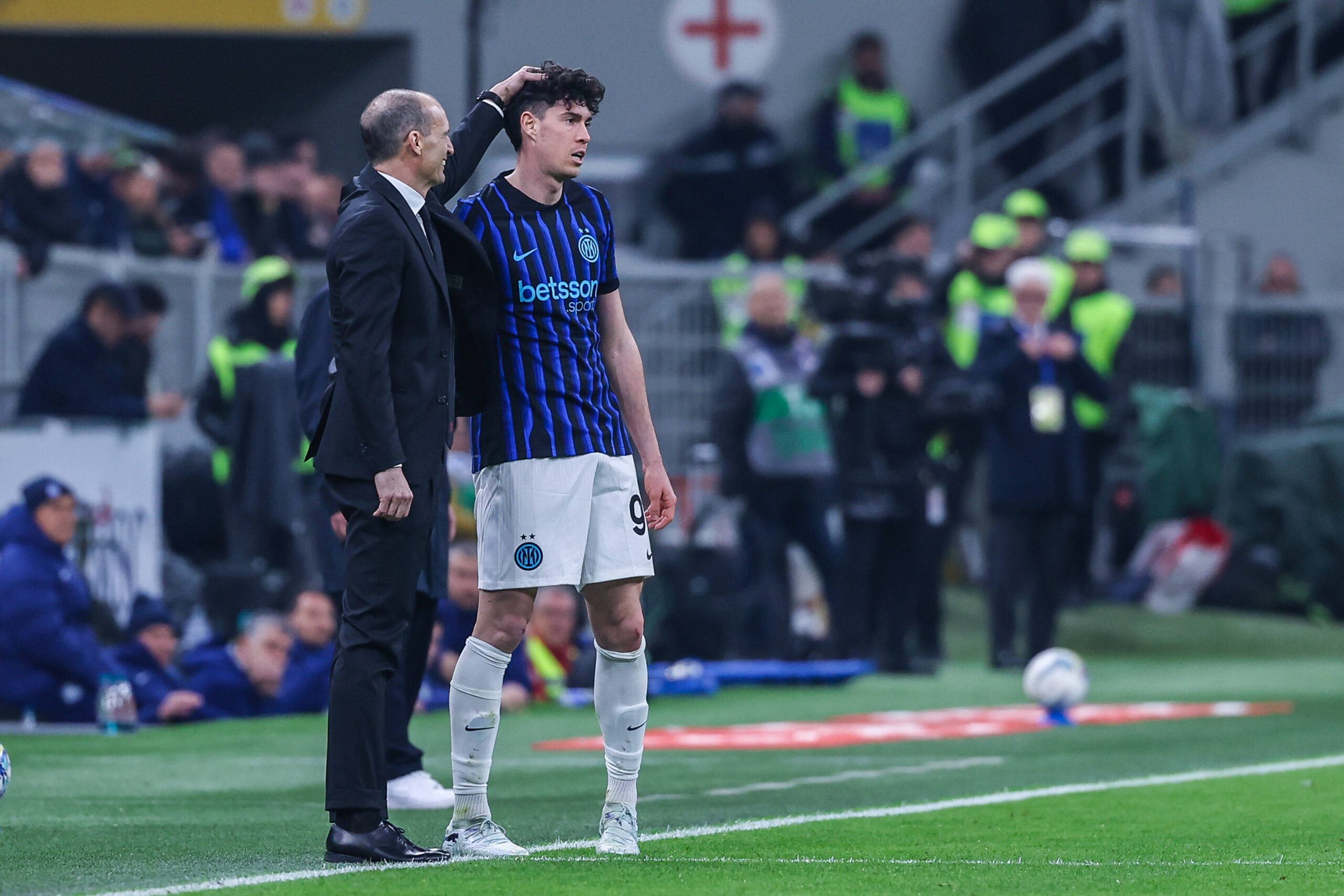 Alessandro Bastoni difensore dell'Inter