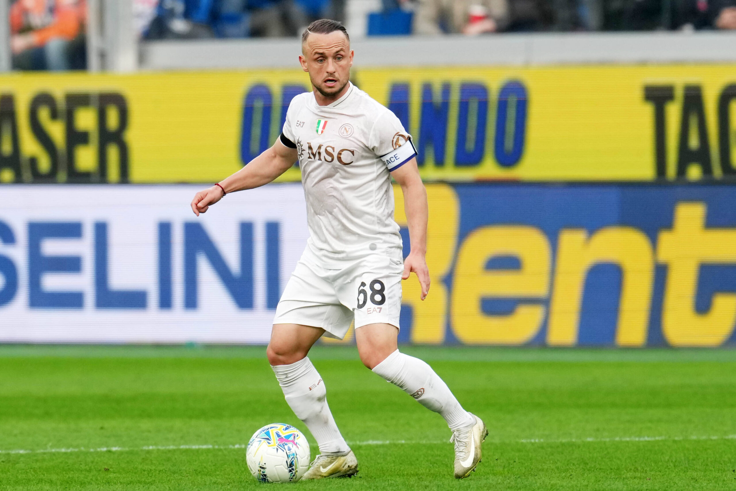 Lobotka durante Atalanta-Napoli