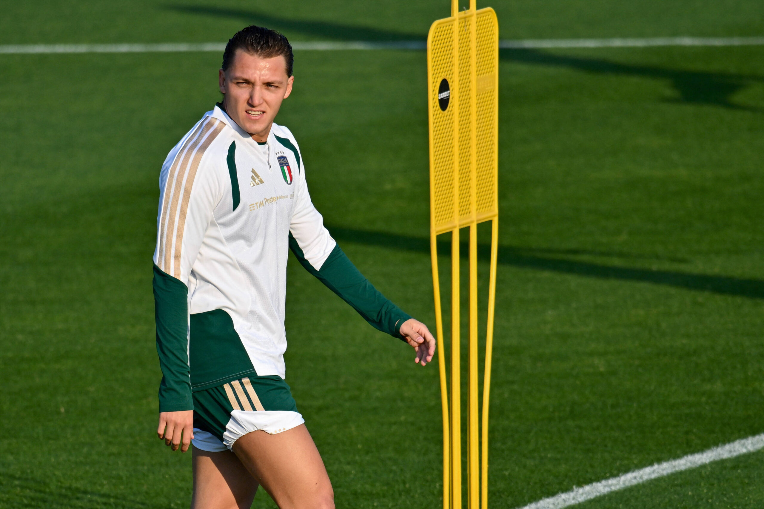 Retegui in allenamento con l'Italia