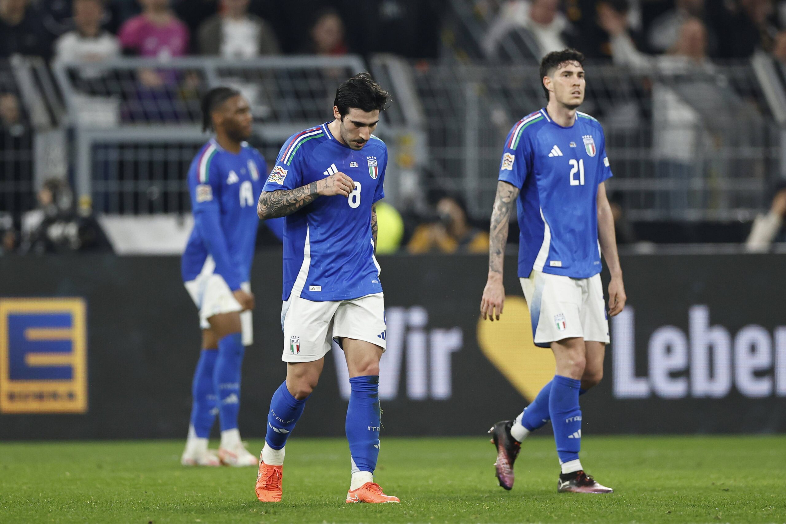 Tonali e Bastoni con la maglia dell'Italia