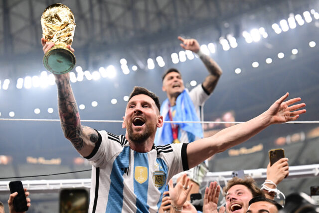 Messi con la Coppa del Mondo