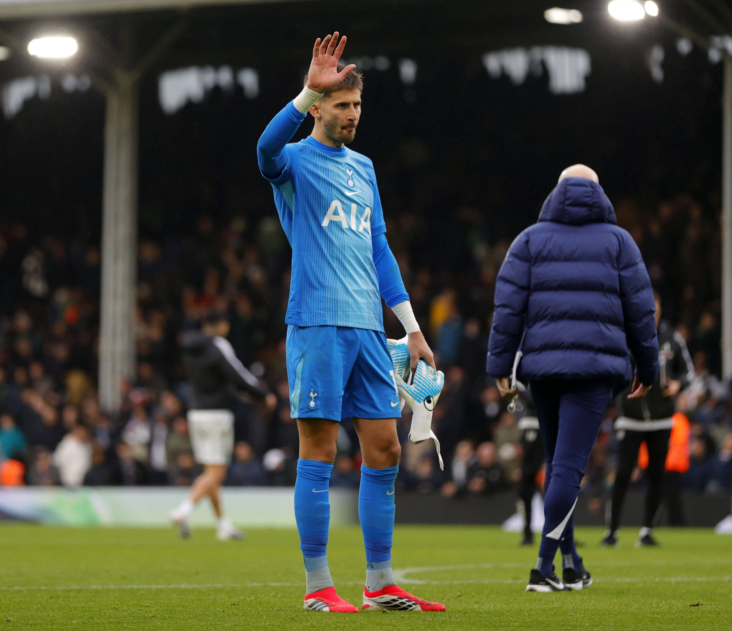 Il portiere del Tottenham Guglielmo Vicario