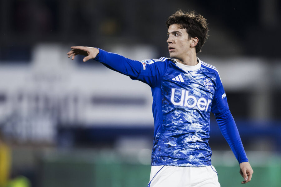 Maximo Perrone centrocampista del Como