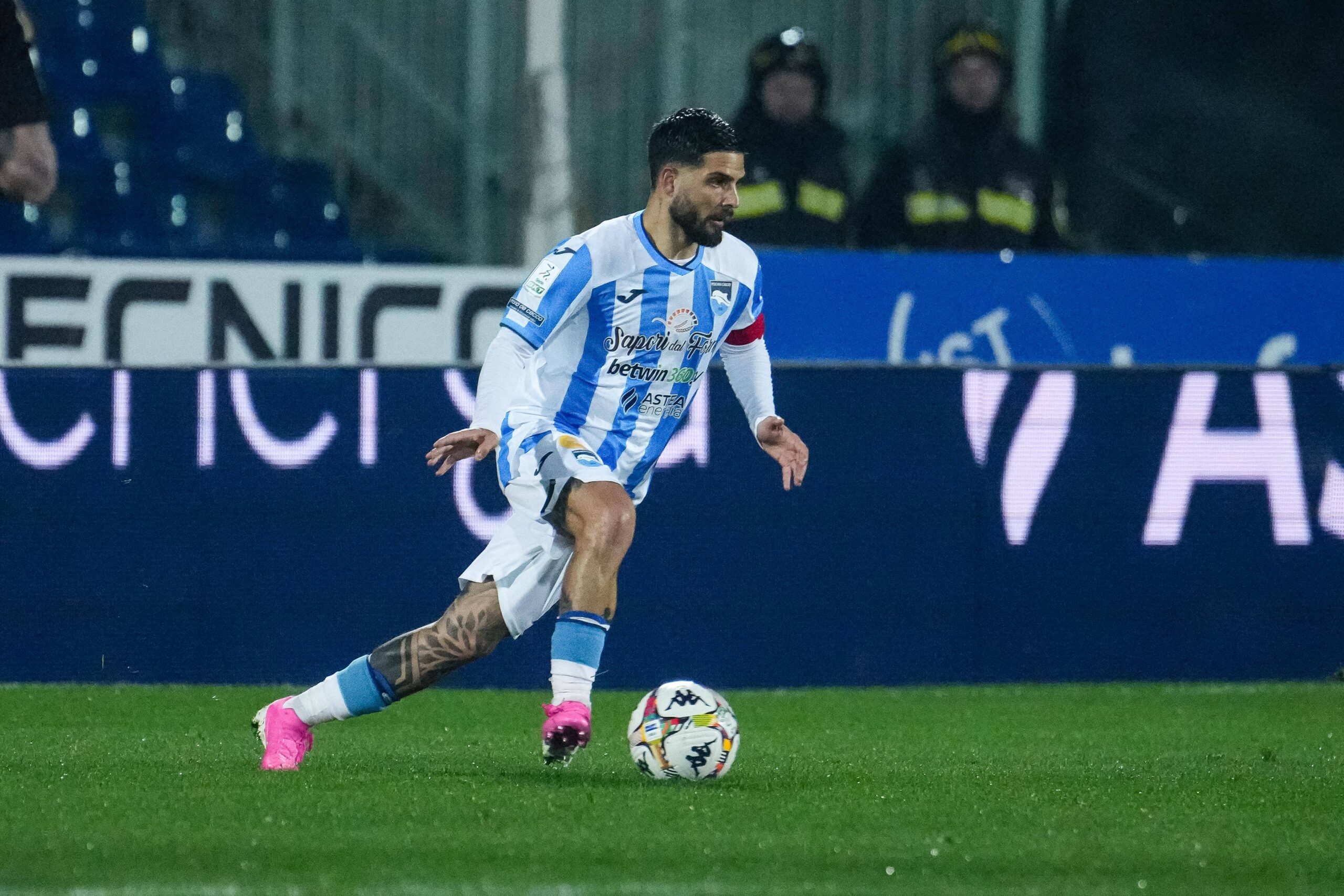 Lorenzo Insigne con la maglia del Pescara