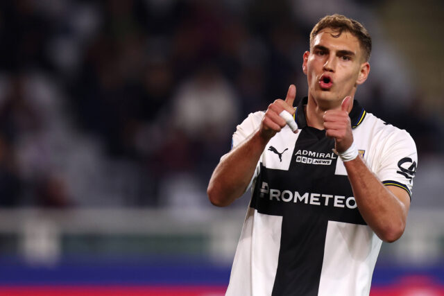 Pellegrino esulta dopo il gol contro il Torino