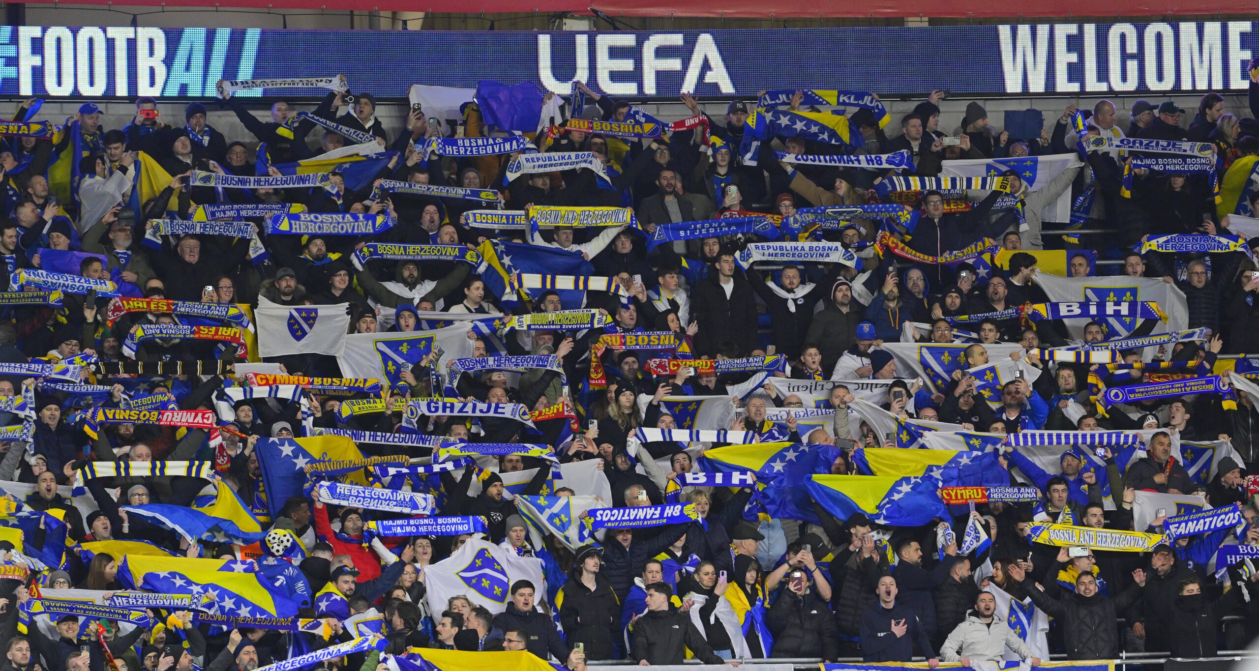 I tifosi della Bosnia al Cardiff City Stadium