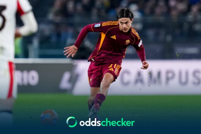Dybala in azione con la Roma