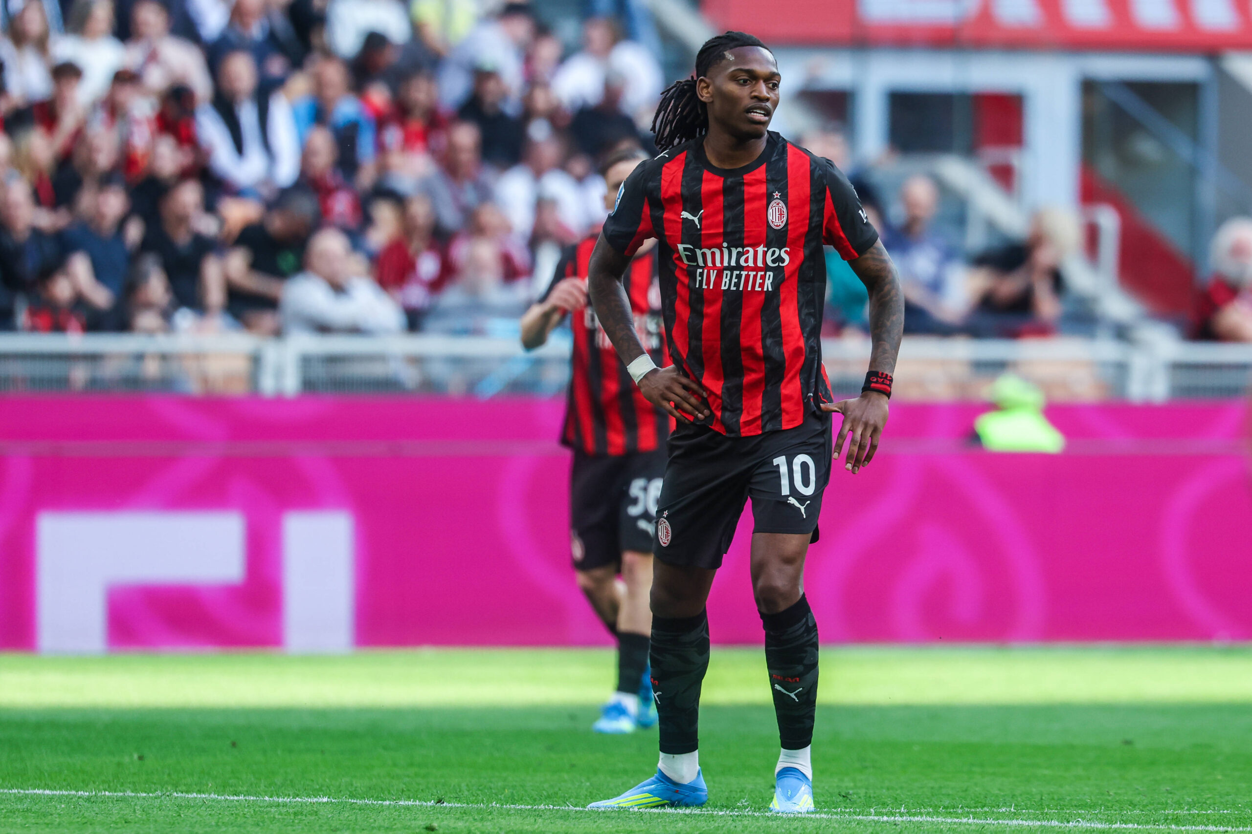 Leao durante Milan-Udinese