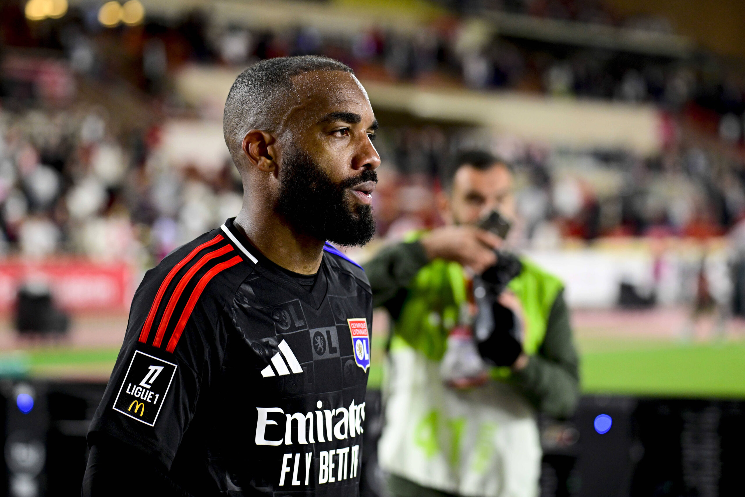L'attaccante francese Alexandre Lacazette