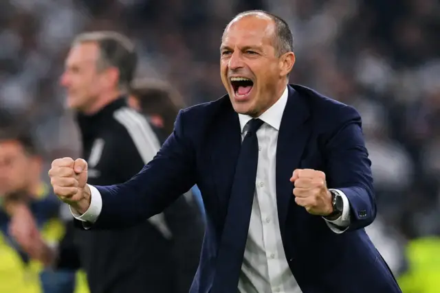 L'esultanza di Max Allegri, allenatore del Milan