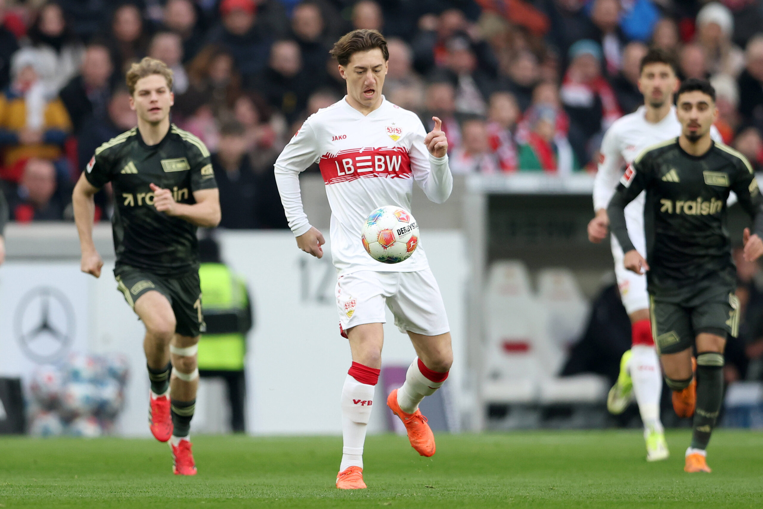 ANGELO STILLER, durante una partita con lo Stoccarda