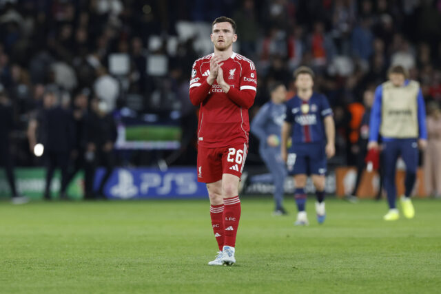 Andy Robertson con la maglia del Liverpool