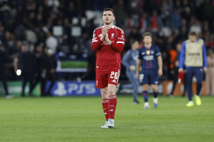 Andy Robertson con la maglia del Liverpool