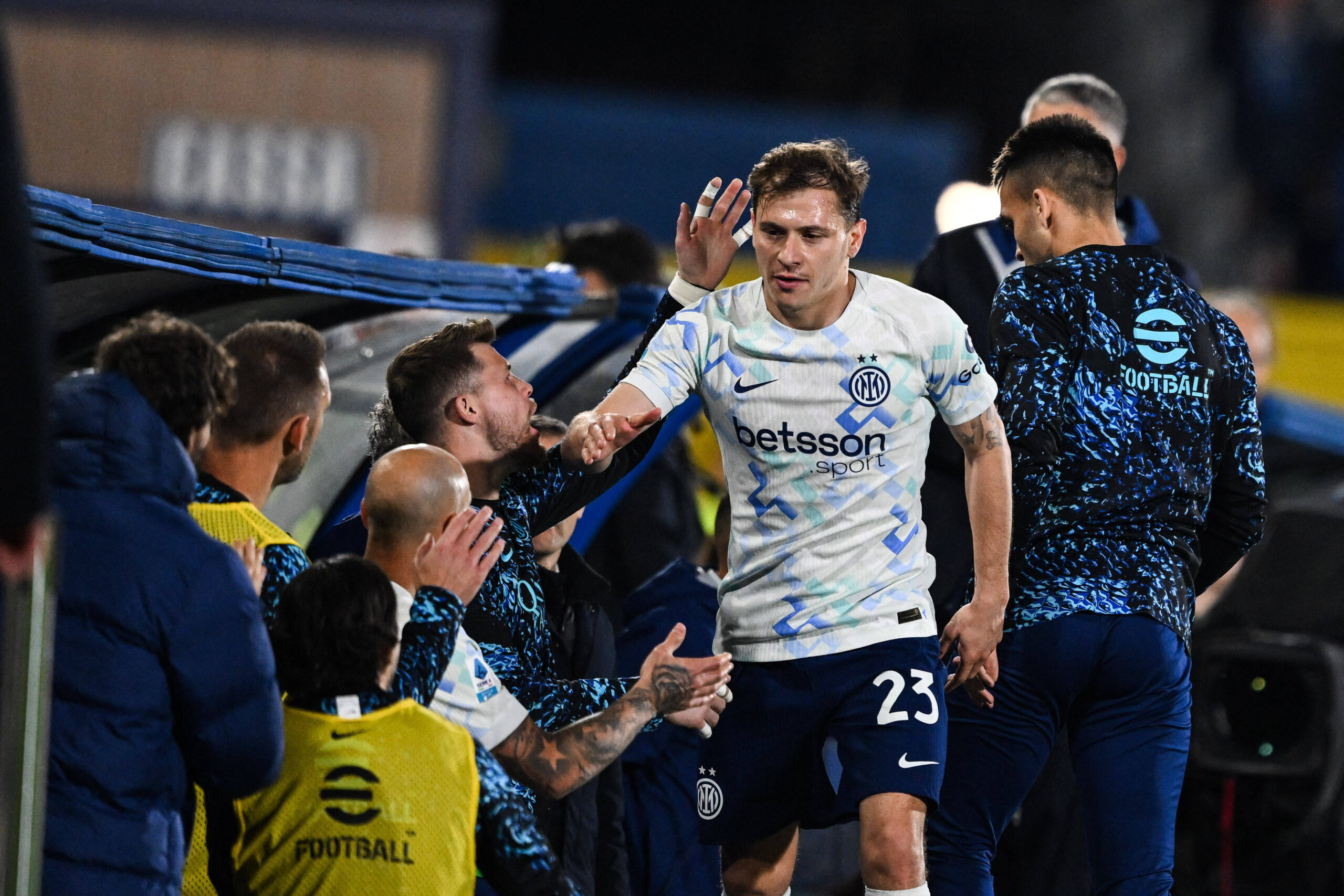 Barella durante Como-Inter