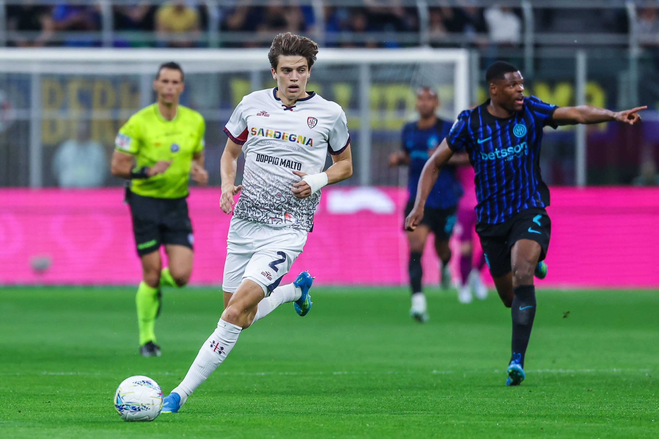 Marco Palestra in azione durante Inter-Cagliari