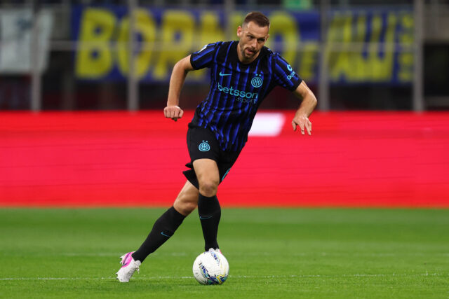 De Vrij durante Inter-Cagliari