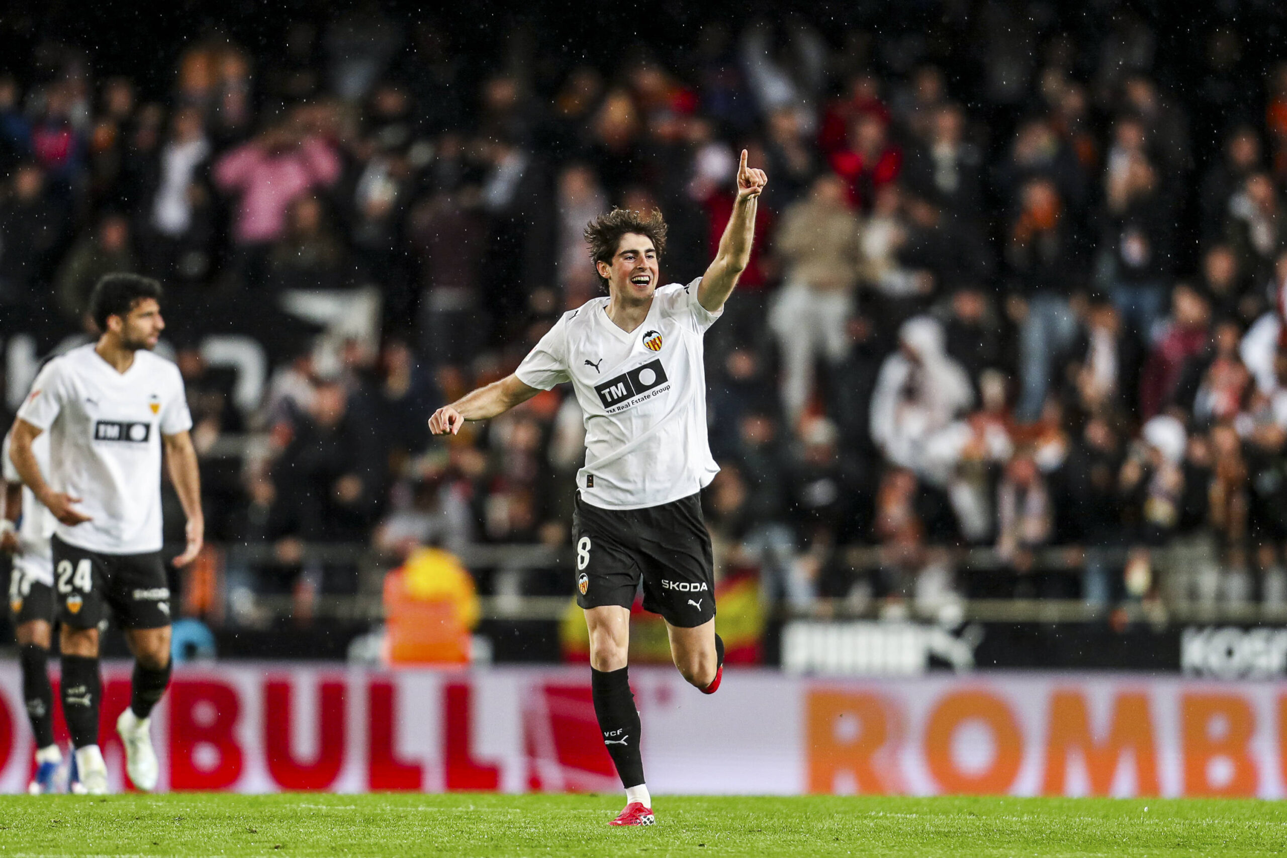 Javi Guerra, centrocampista del Valencia