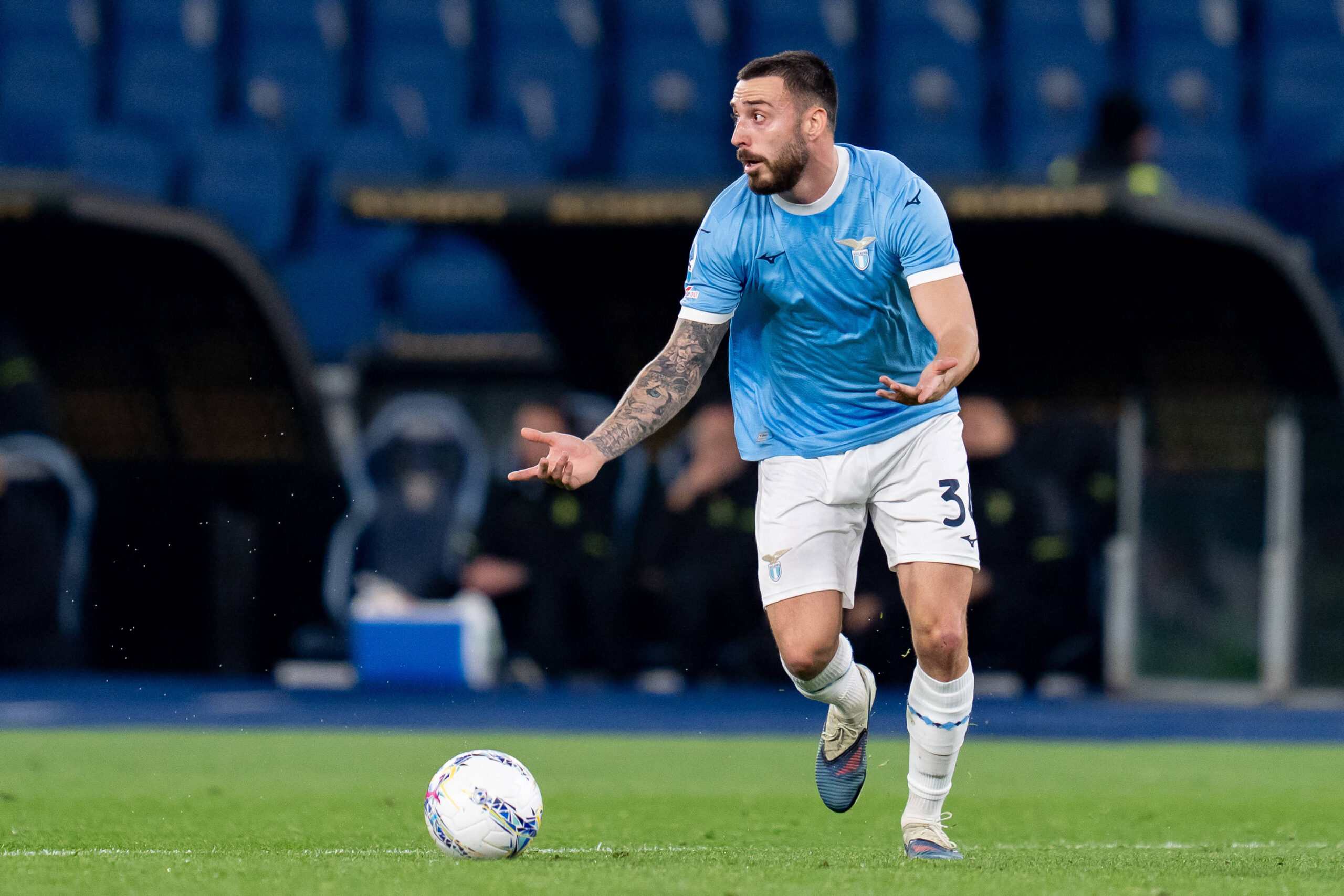 Mario Gila difensore della Lazio