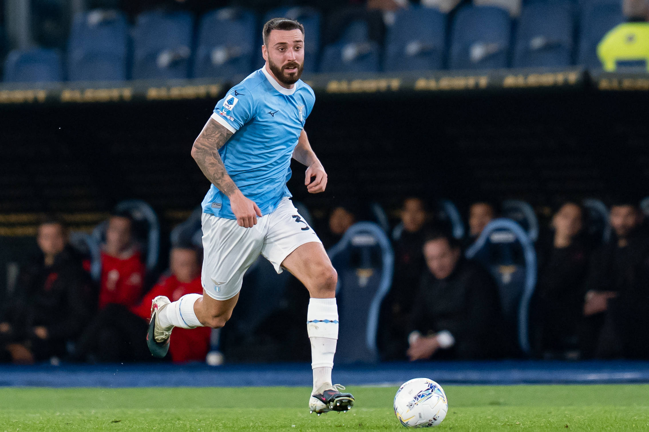 Mario Gila in azione durante Lazio-Milan