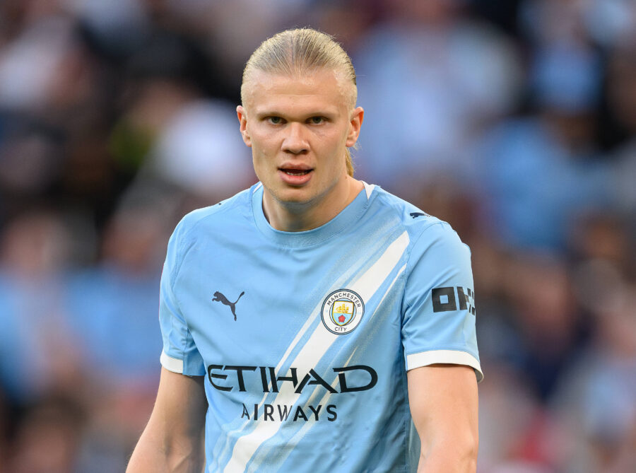 Haaland in azione con il Manchester City