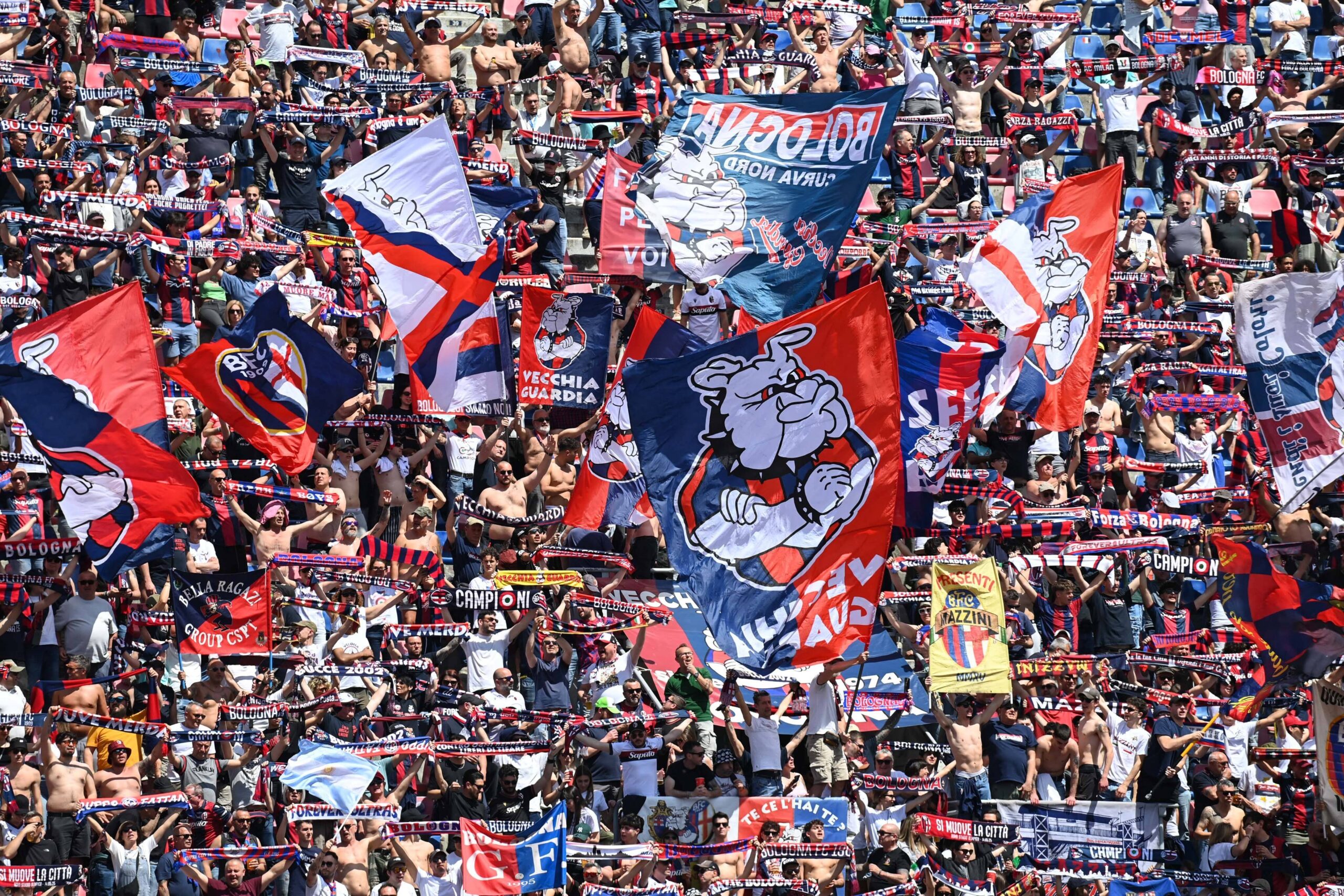 CALCIO - Serie A - Bologna FC vs Cagliari Calcio Bologna Fc supporters during Bologna FC vs Cagliari Calcio, Italian soccer Serie A match in Bologna, Italy, May 03 2026 Bologna Italy PUBLICATIONxNOTxINxFRAxUK Copyright: xIPAxSport ABACAx