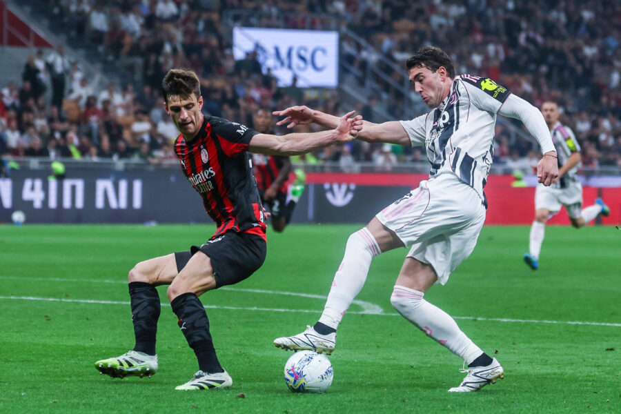 Dusan Vlahovic in Milan-Juventus