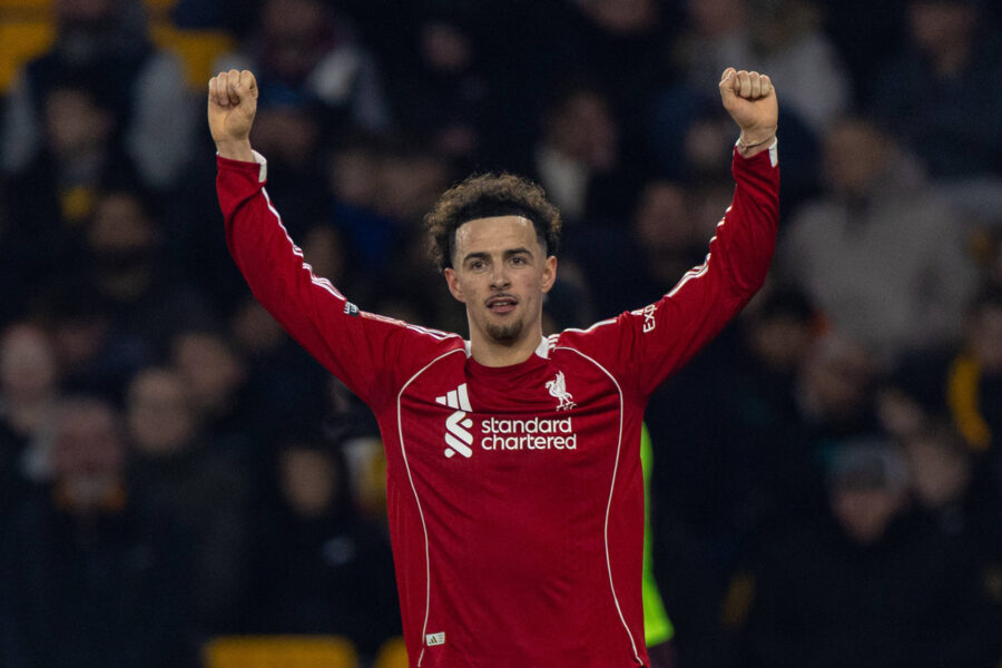 Curtis Jones, centrocampista del Liverpool