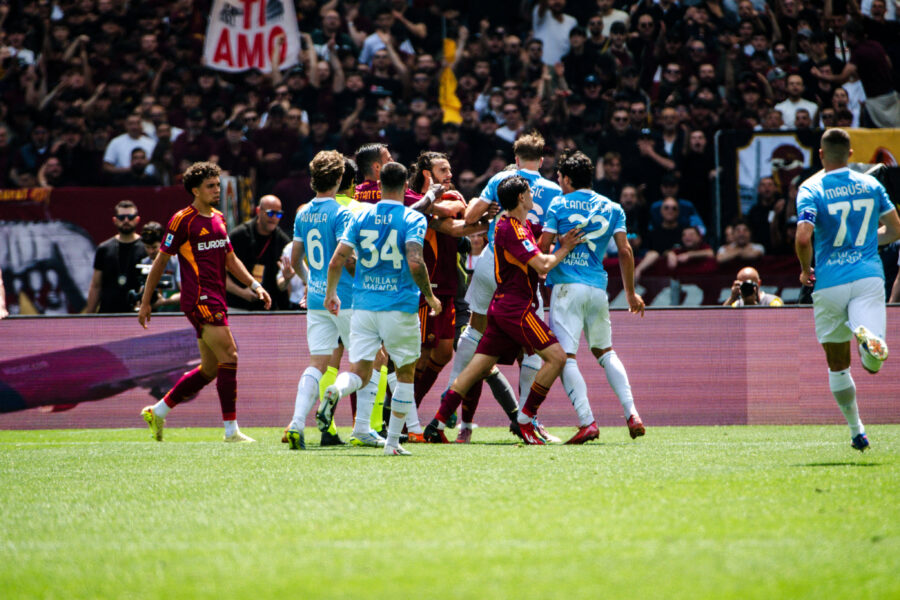 Rissa durante Roma-Lazio