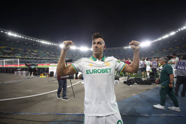 El shaaarawy esulta dopo il gol al Verona
