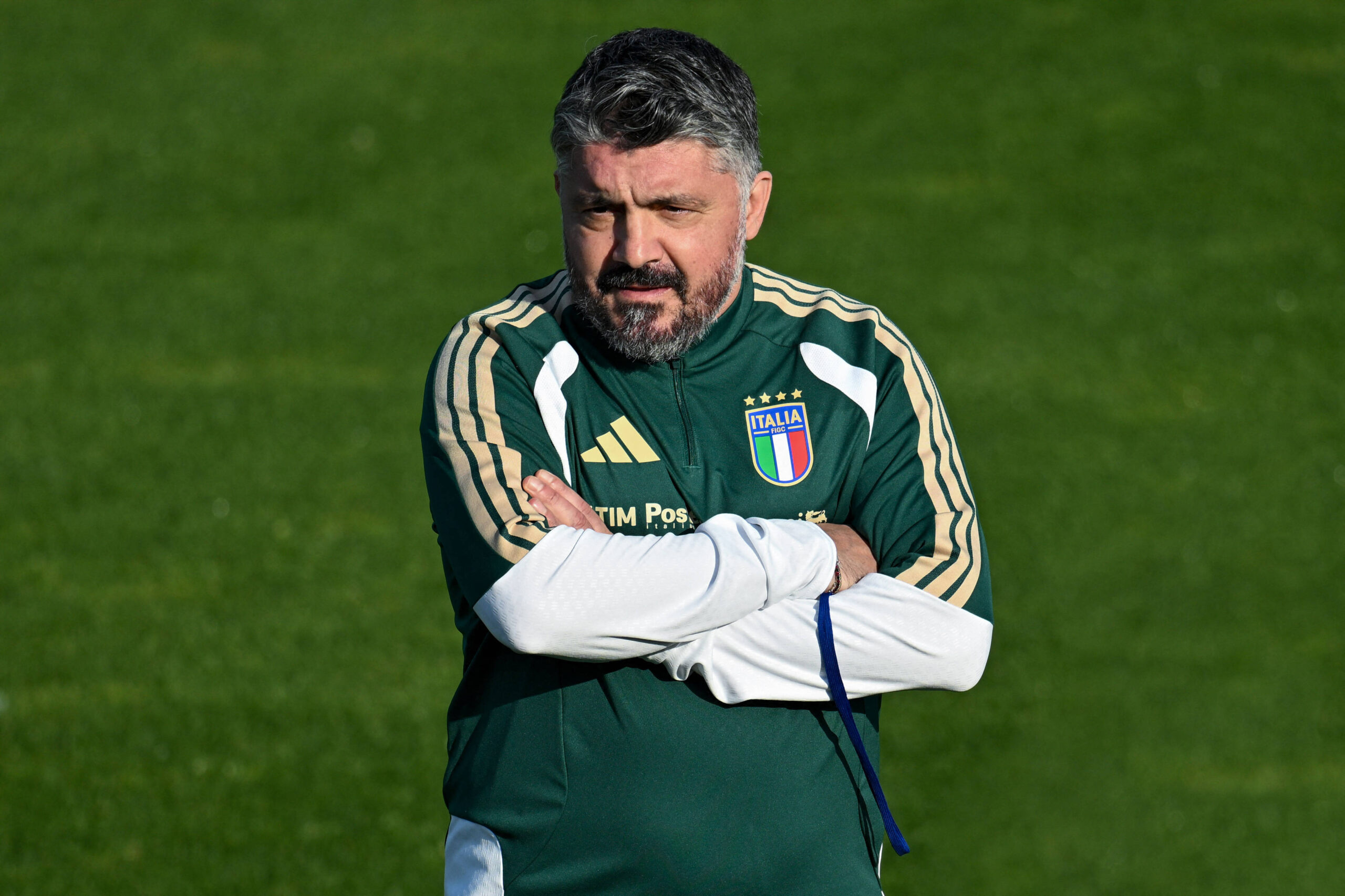 Gattuso vicino alla panchina della Lazio