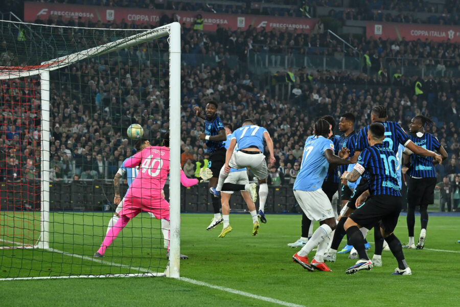 L'autogoal di Marusic in Lazio-Inter