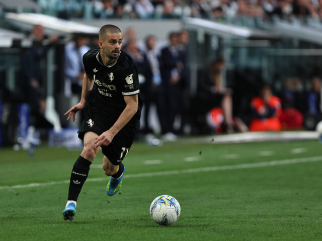 Zhegrova in azione con la maglia della Juventus