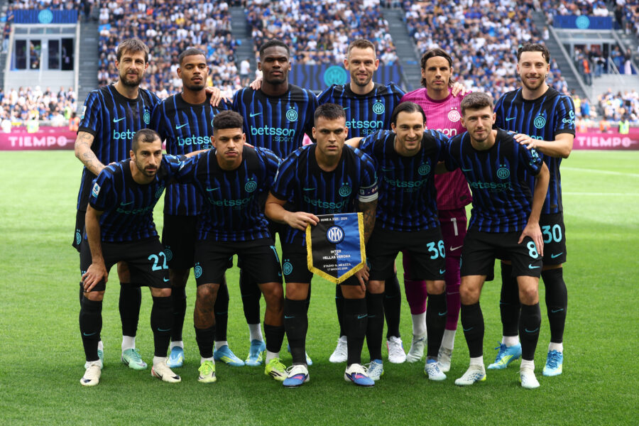Sommer, Acerbi, de Vrij e Darmian salutano l'Inter