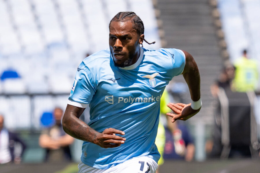 Nuno tavares con la maglia della Lazio